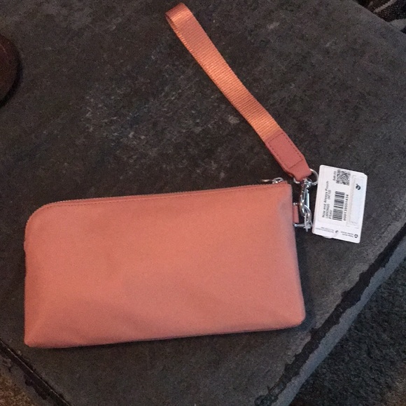 Lululemon now and always pouch - Picture 2 of 11